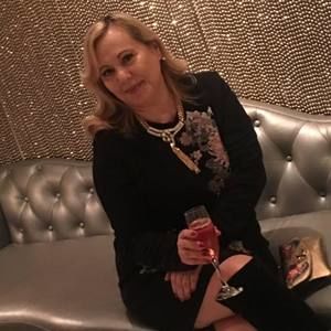 Meet your Posher, Enna